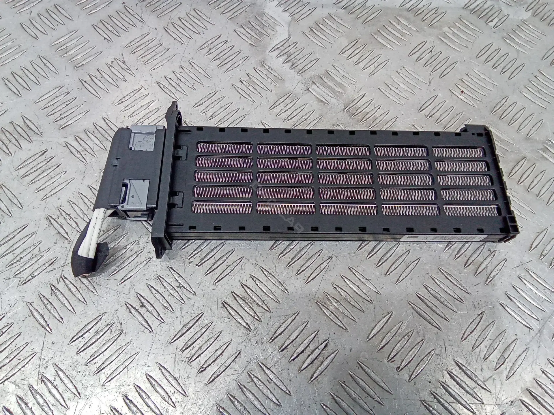 Электрический отопитель салона N103760PD