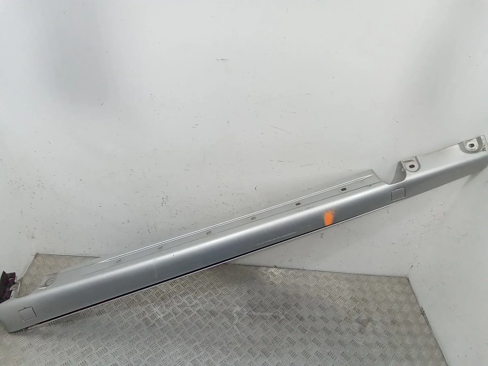 Накладка на порог A2206900140