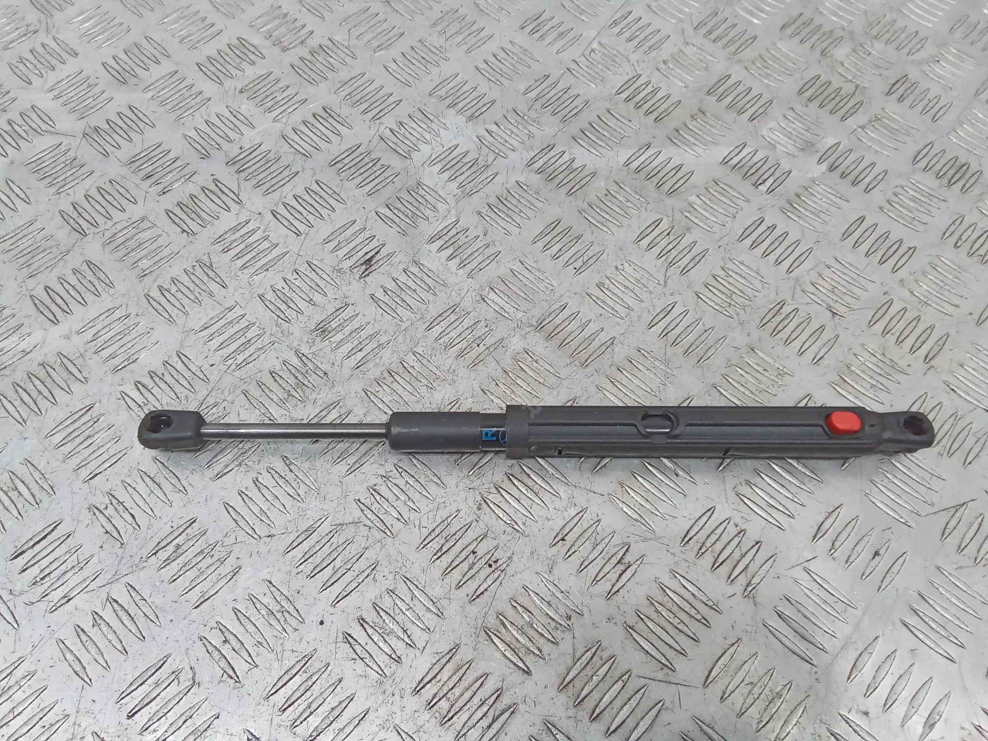 Амортизатор крышки багажника, капота, заднего стекла A2229800164