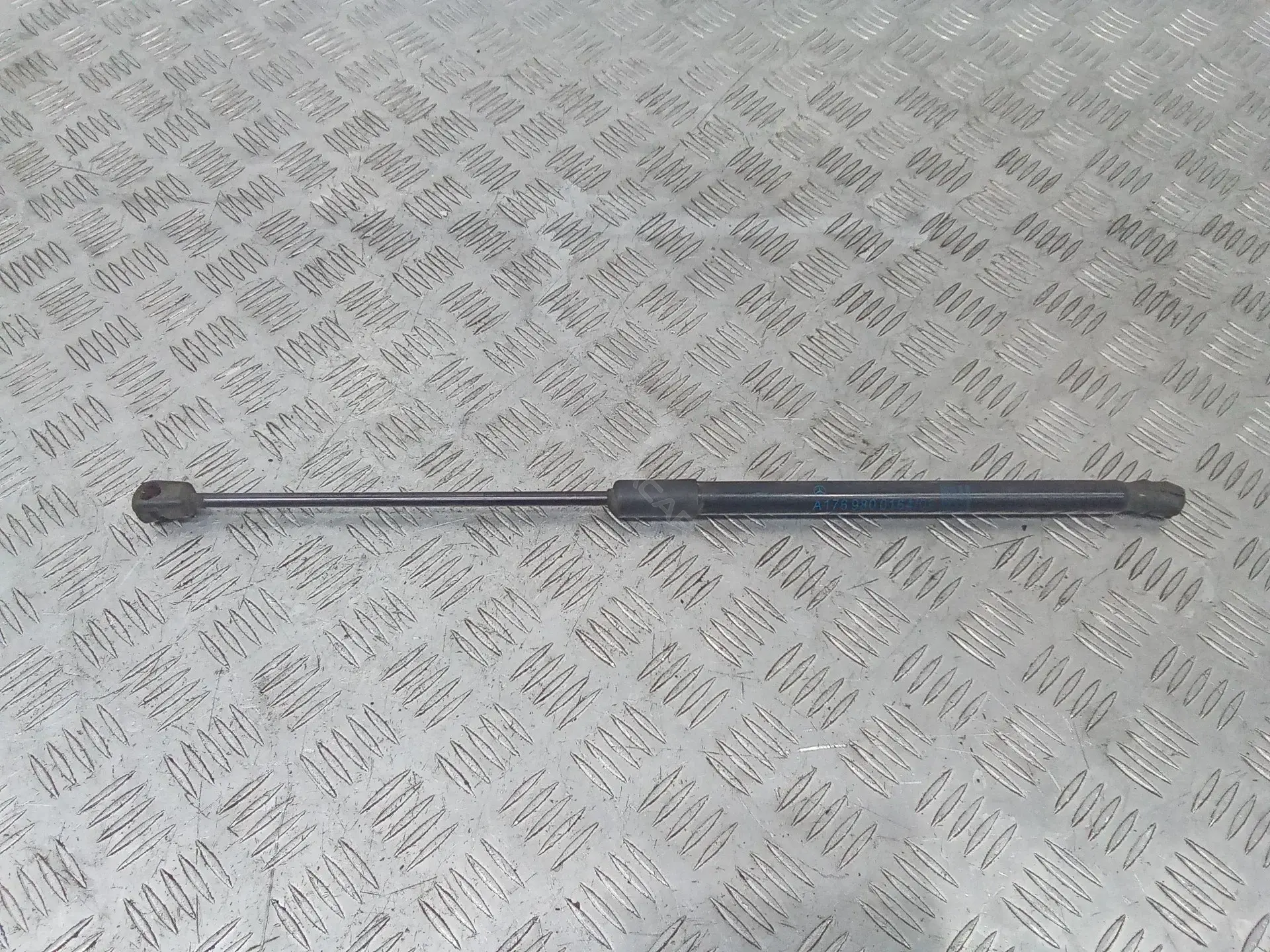 Амортизатор крышки багажника, капота, заднего стекла A1769800164