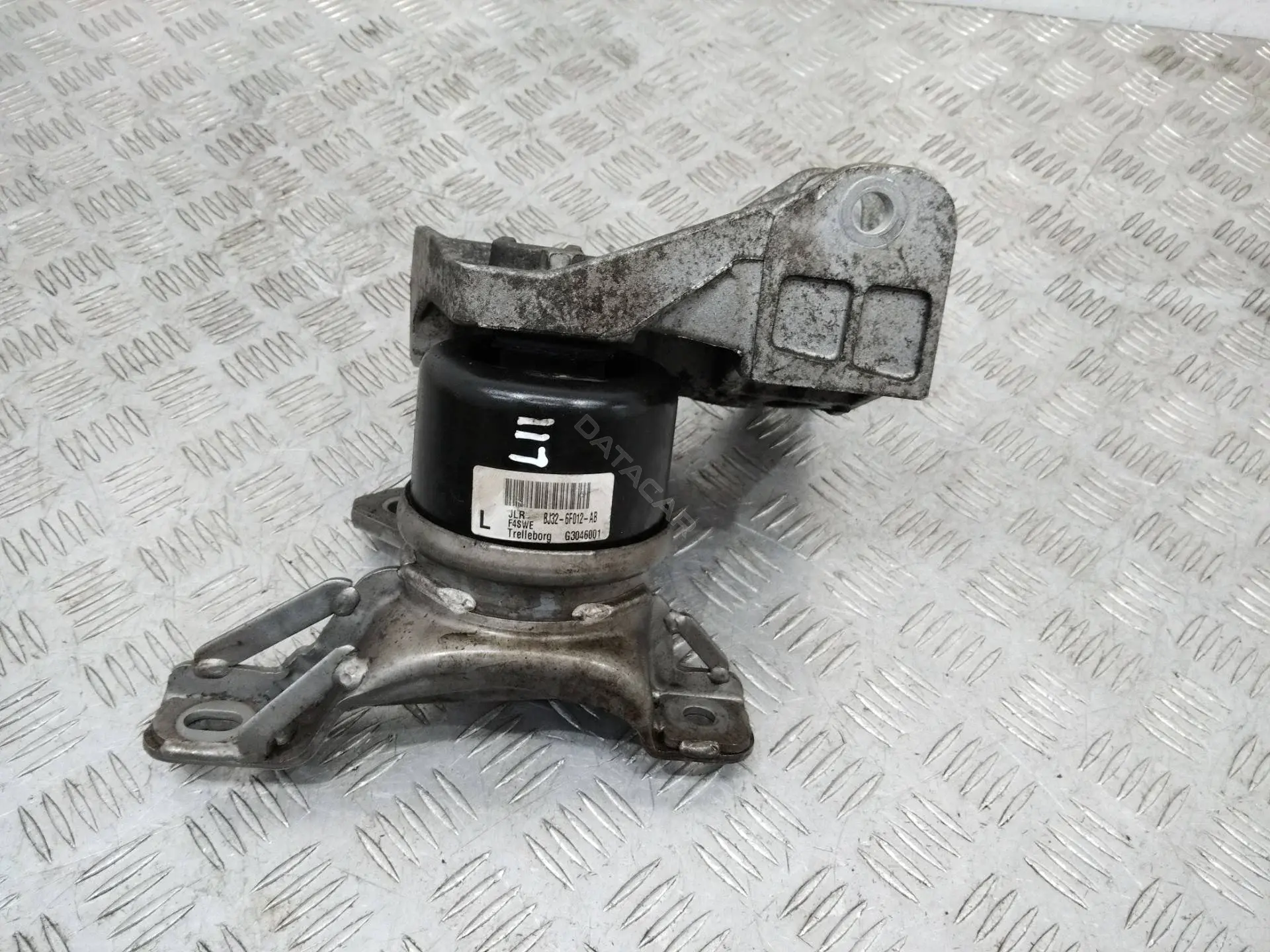 Подушка двигателя (Опора) BJ326F012AB