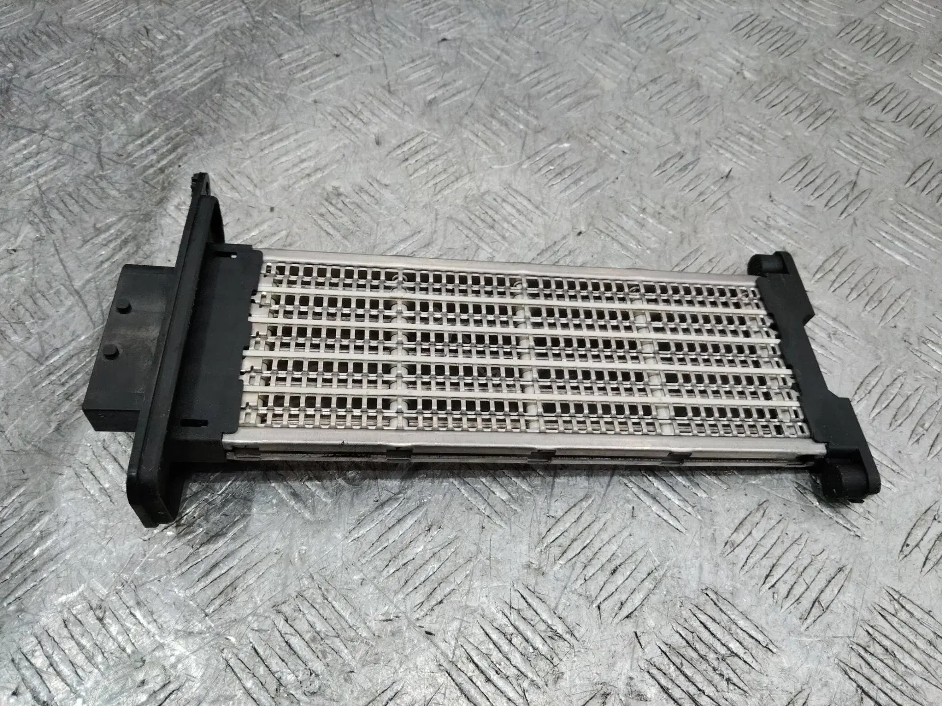 Электрический отопитель салона A52103200