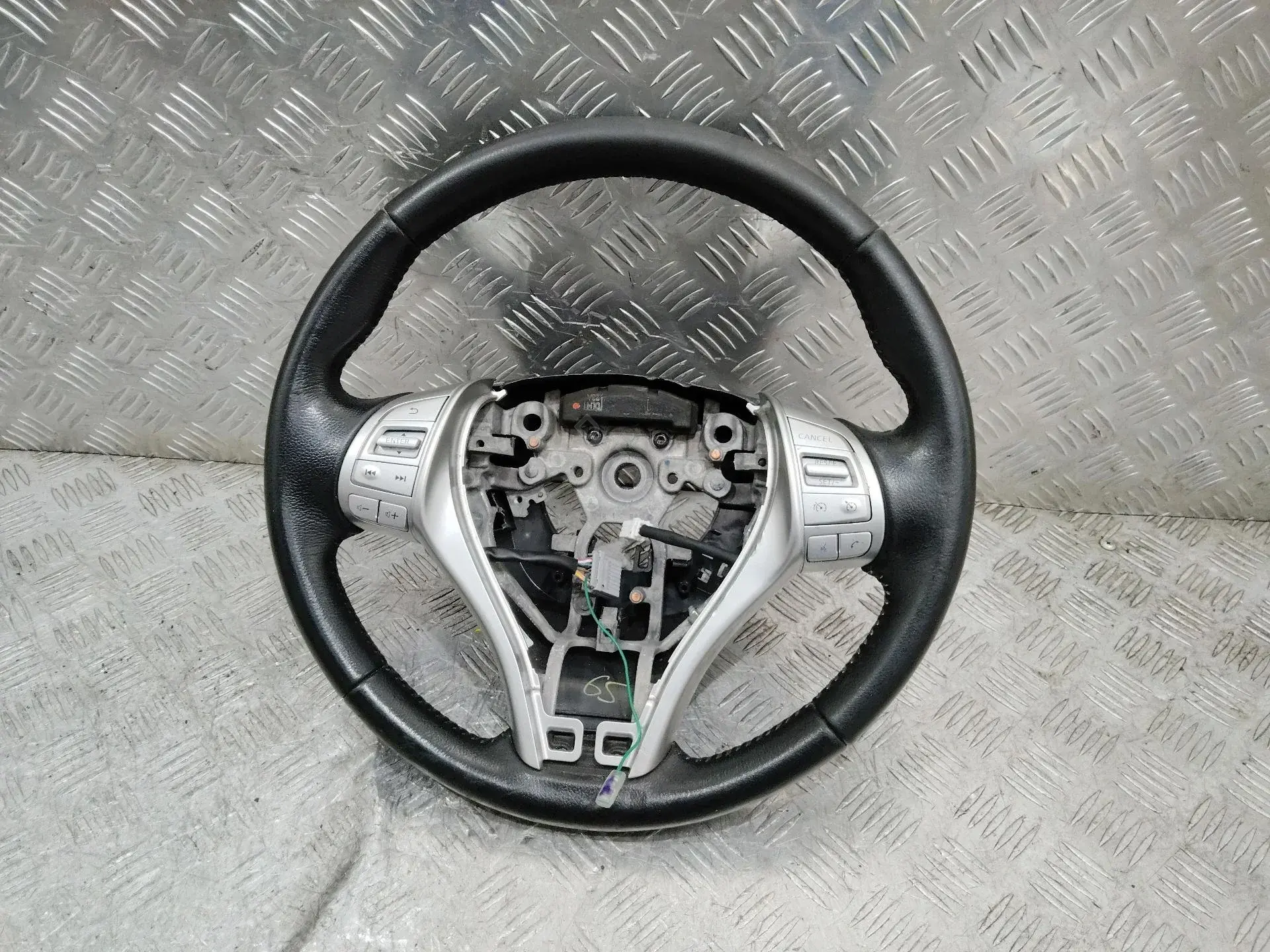 Руль 484305JT3C