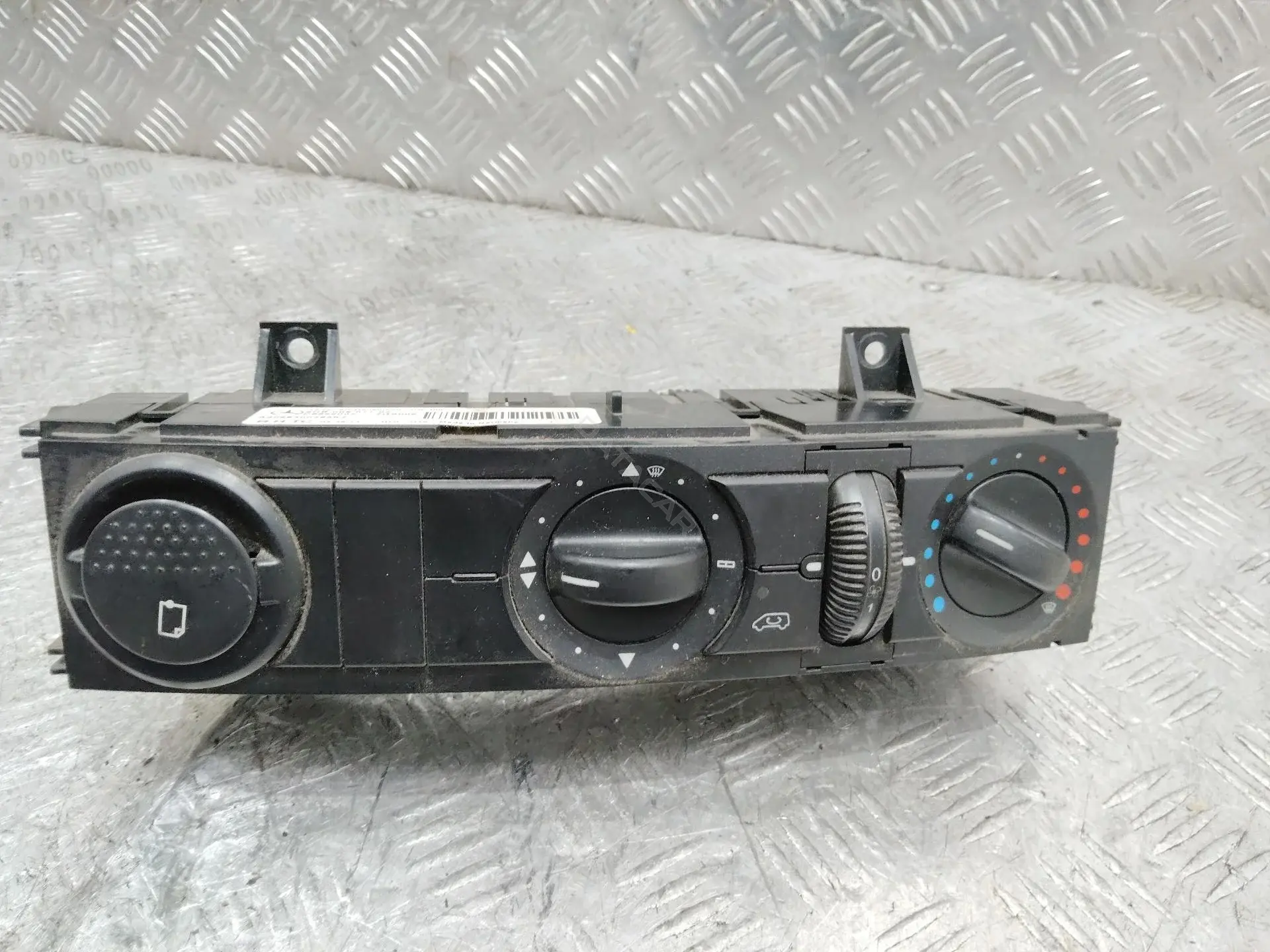 Блок управления климат-контролем A9068300485