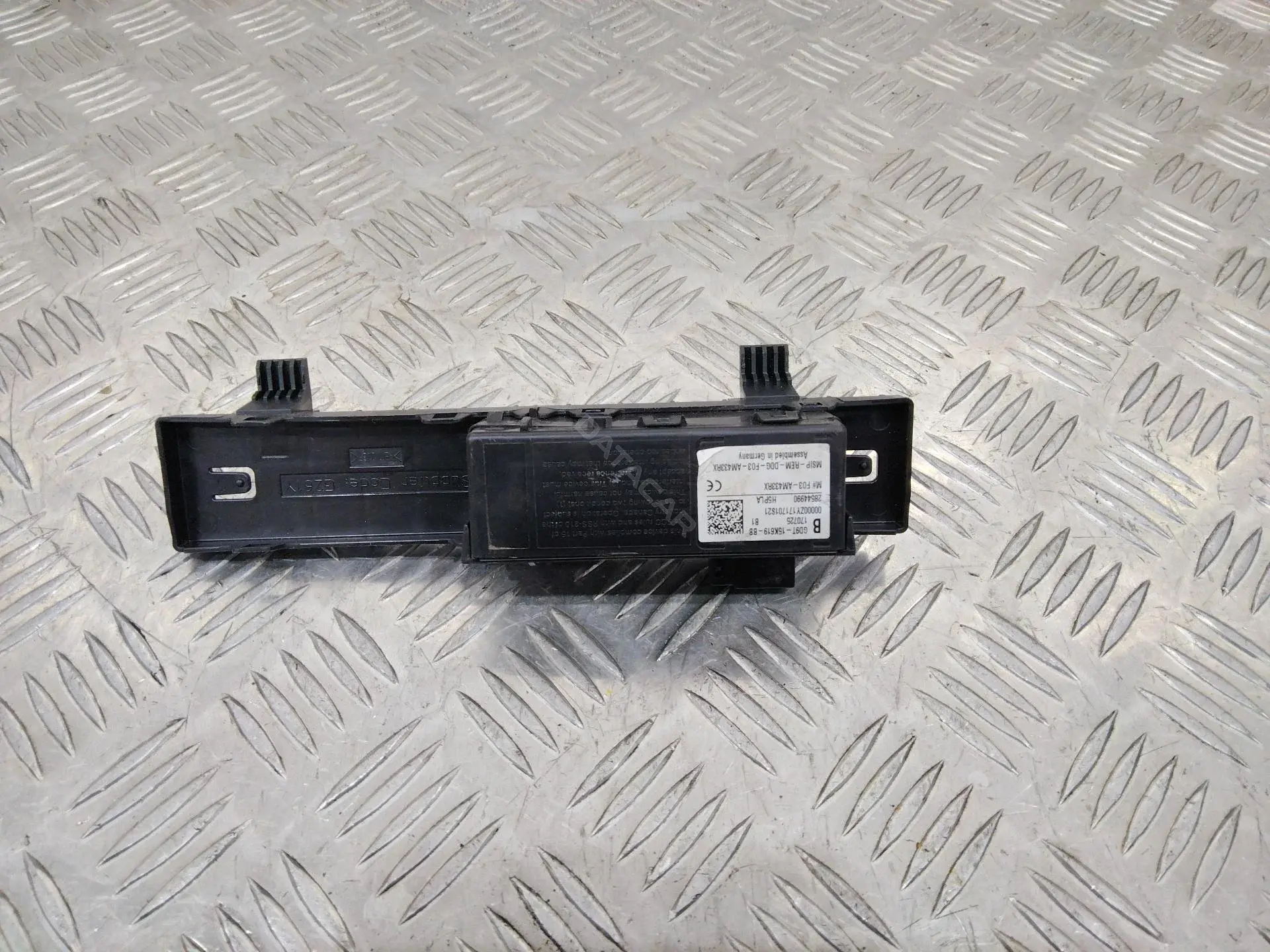 Блок управления бесключевым доступом GD9T15K619BB