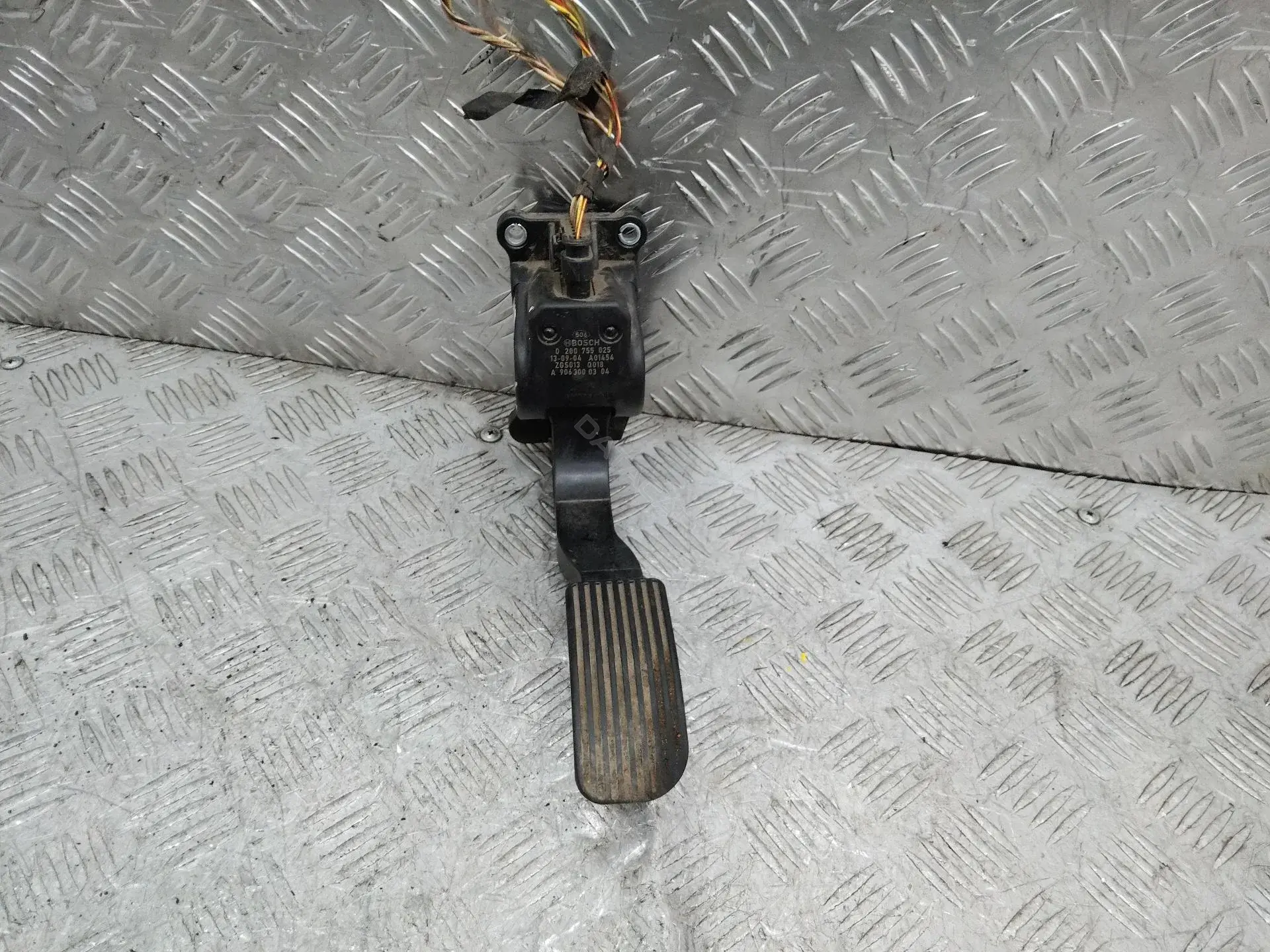 Педаль газа A9063000304