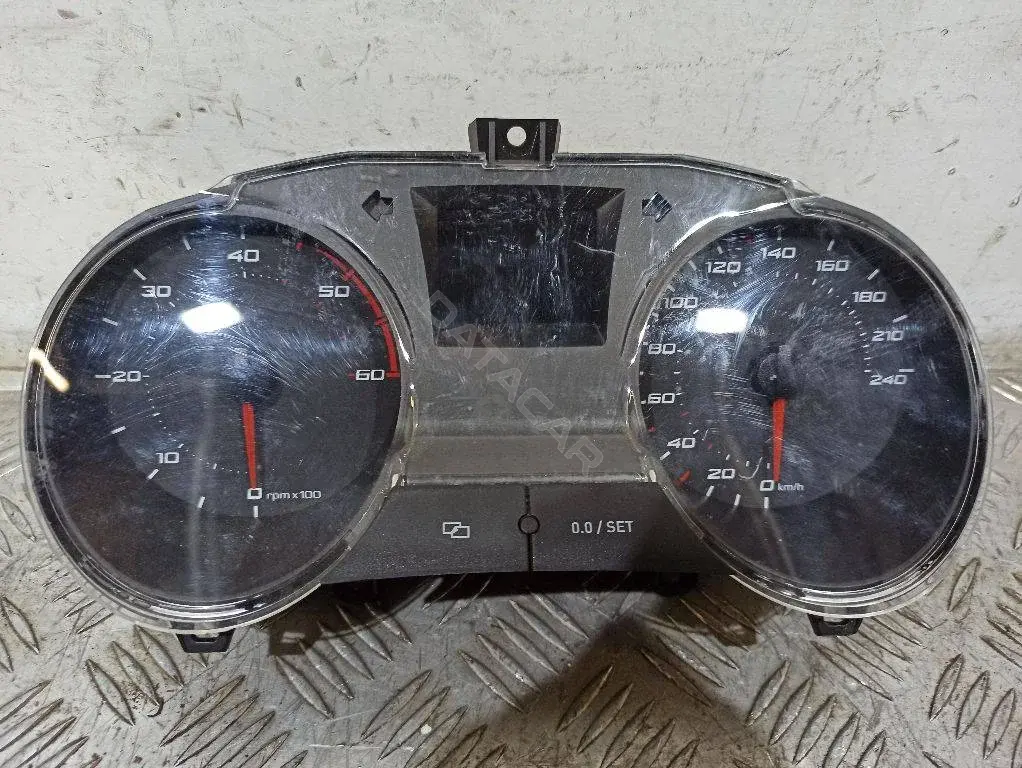 Панель приборов 6J0920801