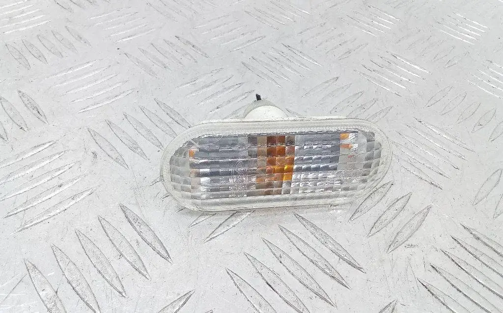 Повторитель передний 4M5A13K309AA