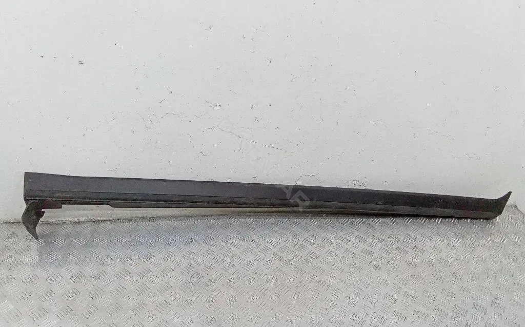 Накладка на порог 7752-N7000