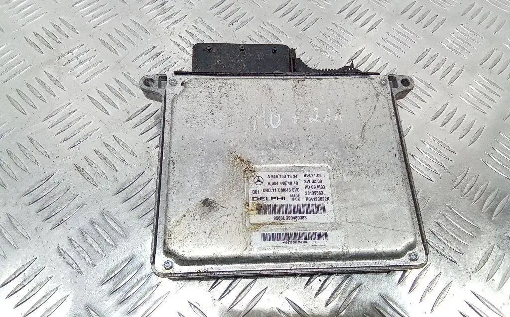 Блок управления двигателем A6461501334