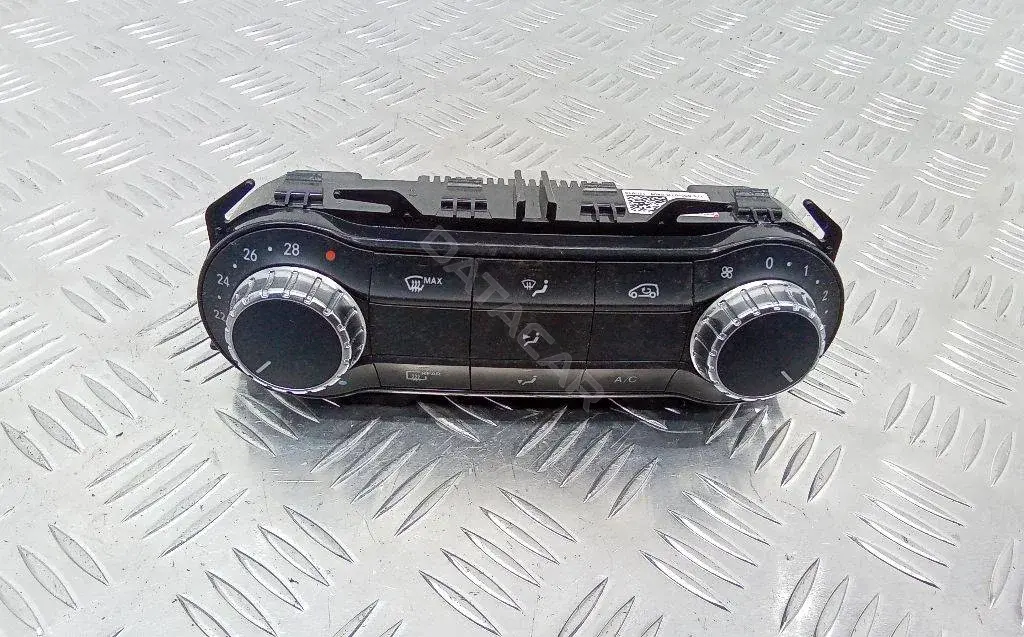 Блок управления климат-контролем A2469008215
