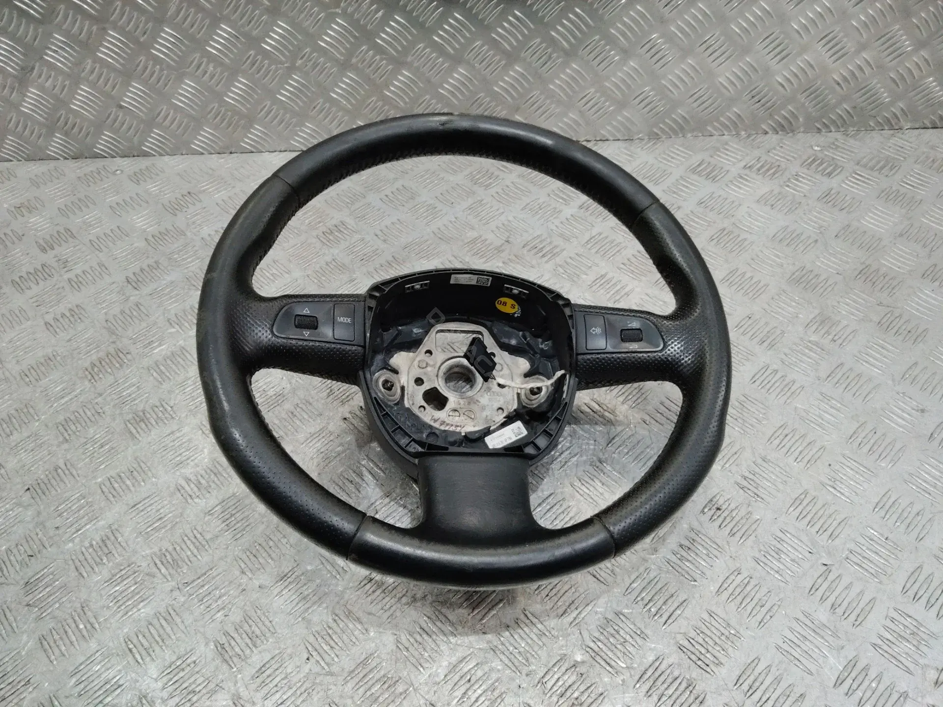 Руль 4F0419091