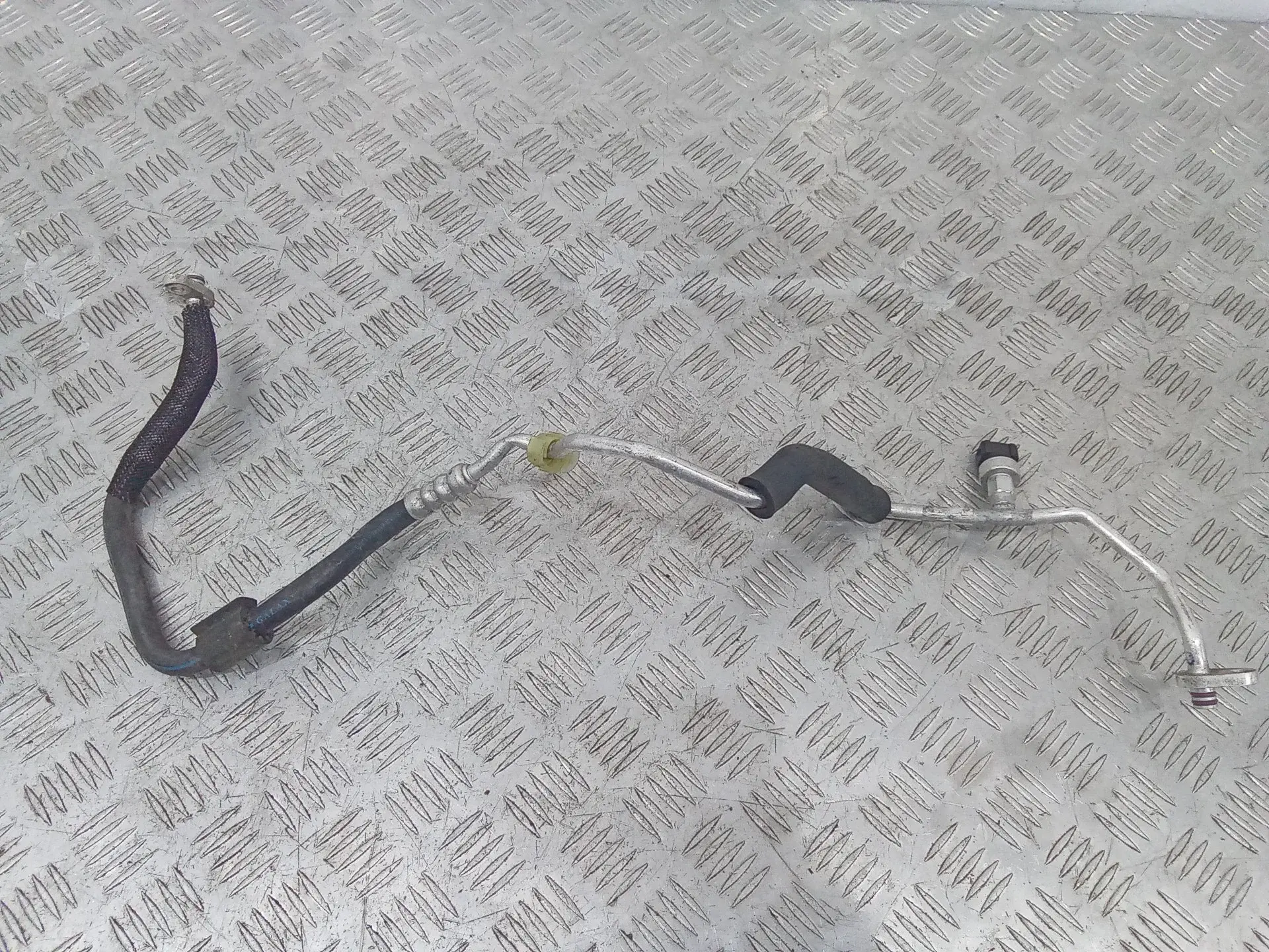 Трубка кондиционера HPLA19D594AA