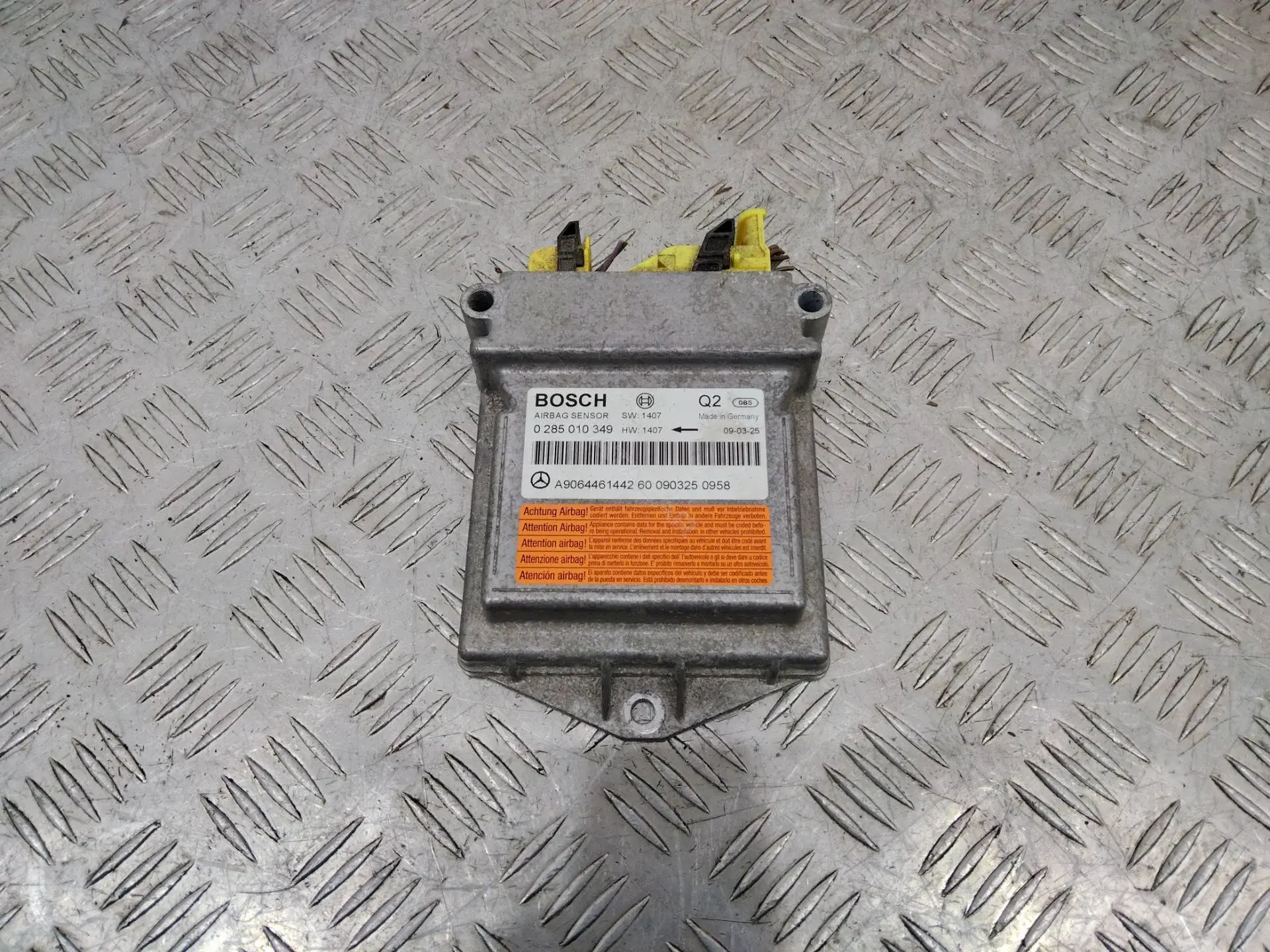 Блок управления подушками безопасности A9064461442
