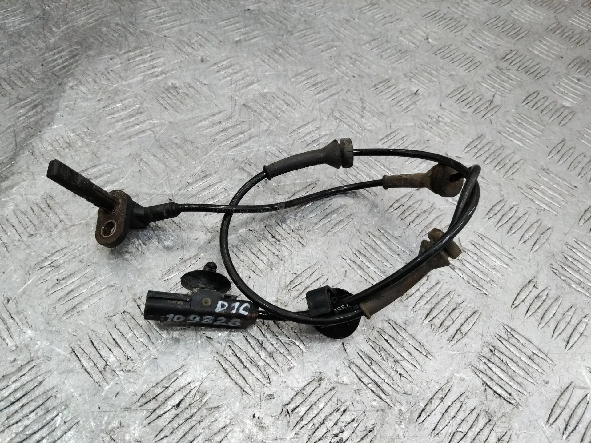 Датчик АБС 8200735314