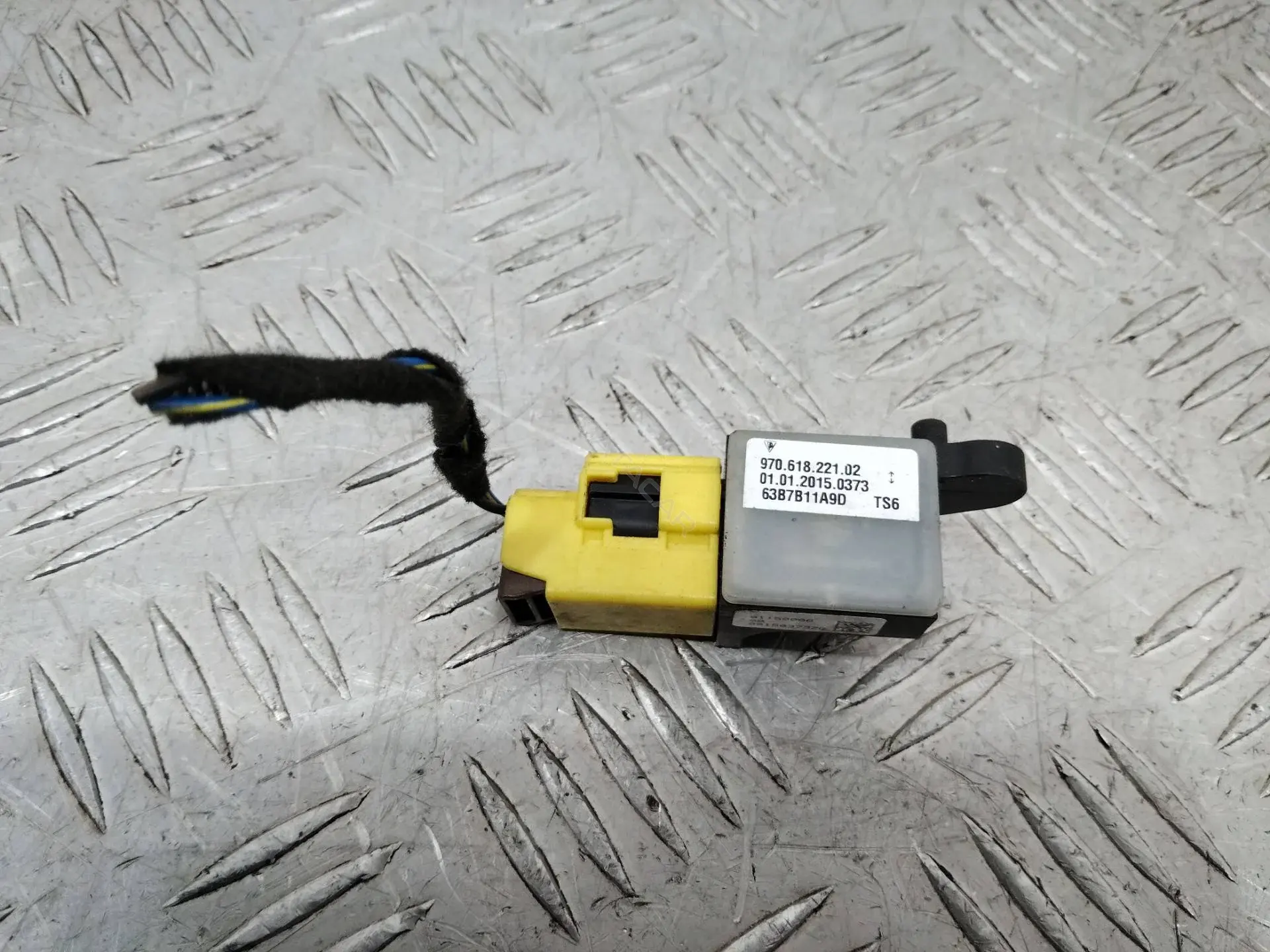 Датчик удара 97061822102