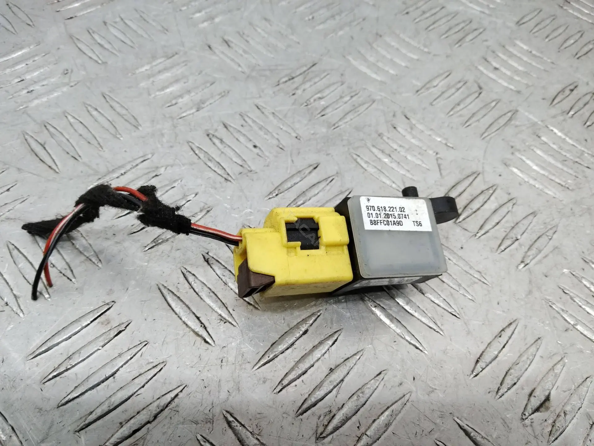 Датчик удара 97061822102