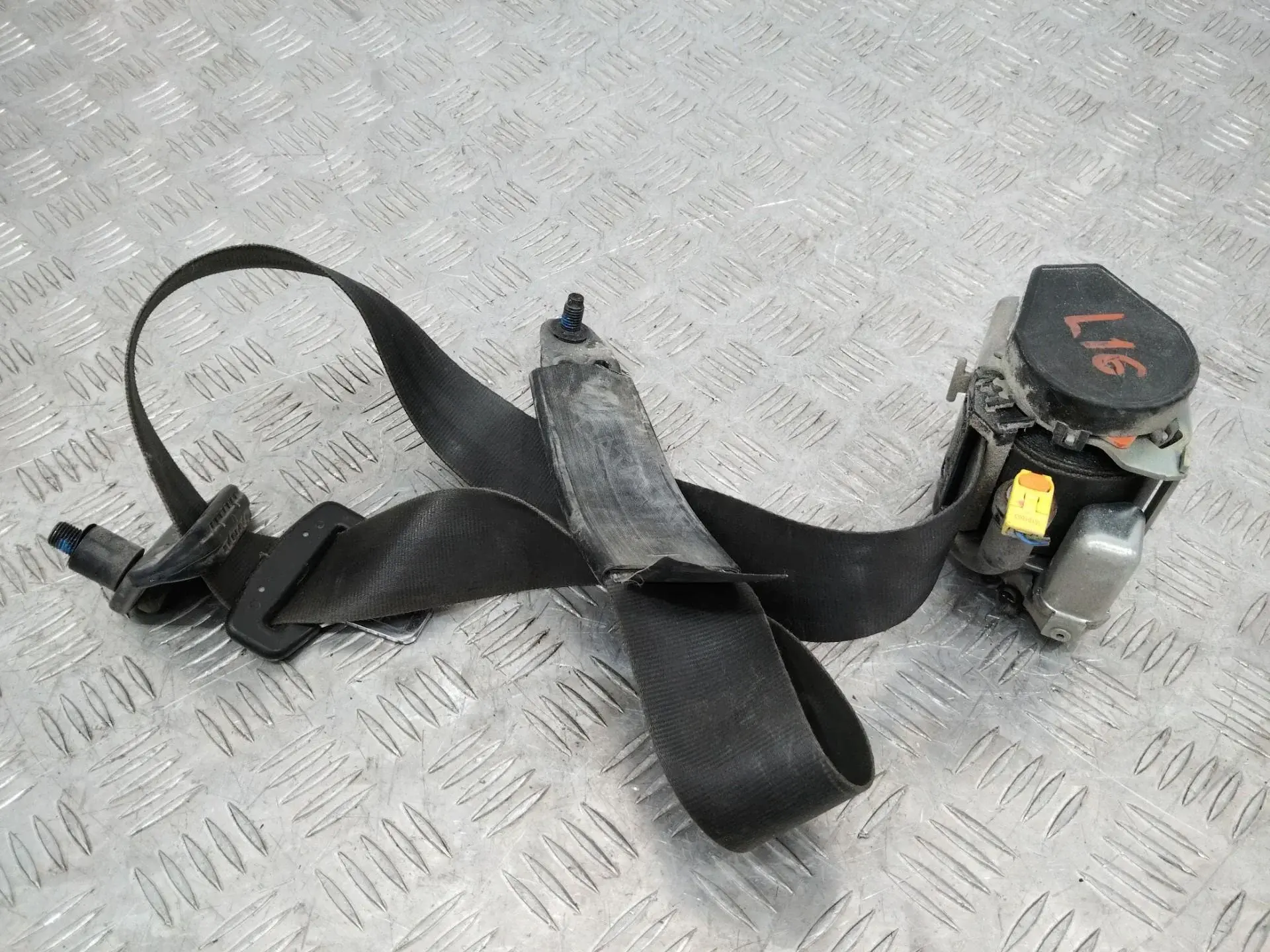 Ремень безопасности BK31V61294ABW