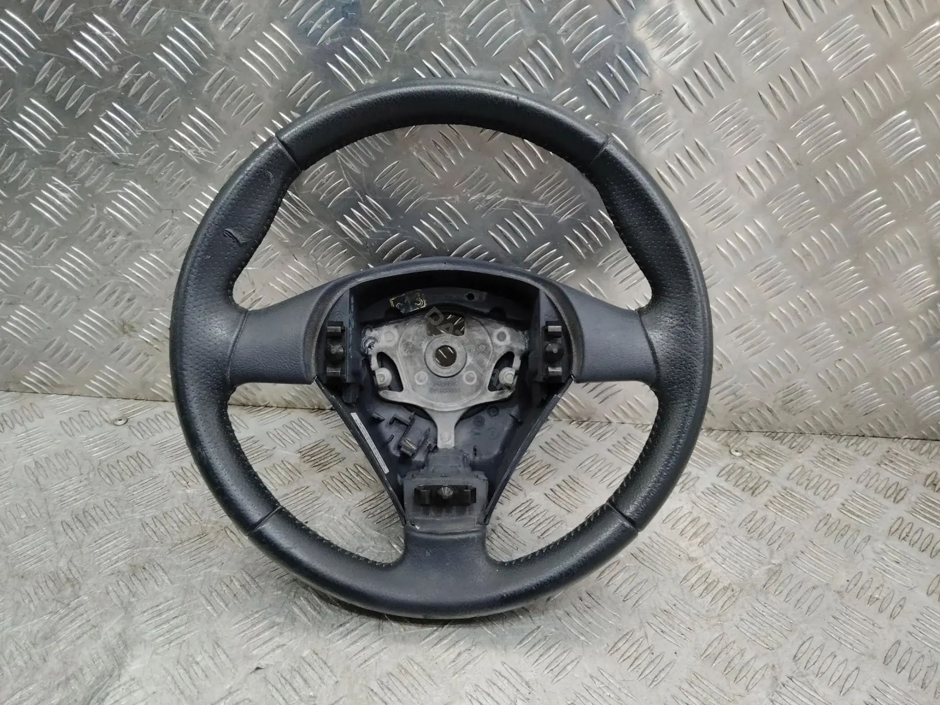 Руль SV1003800