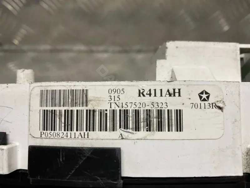 Панель приборов P05082411AH