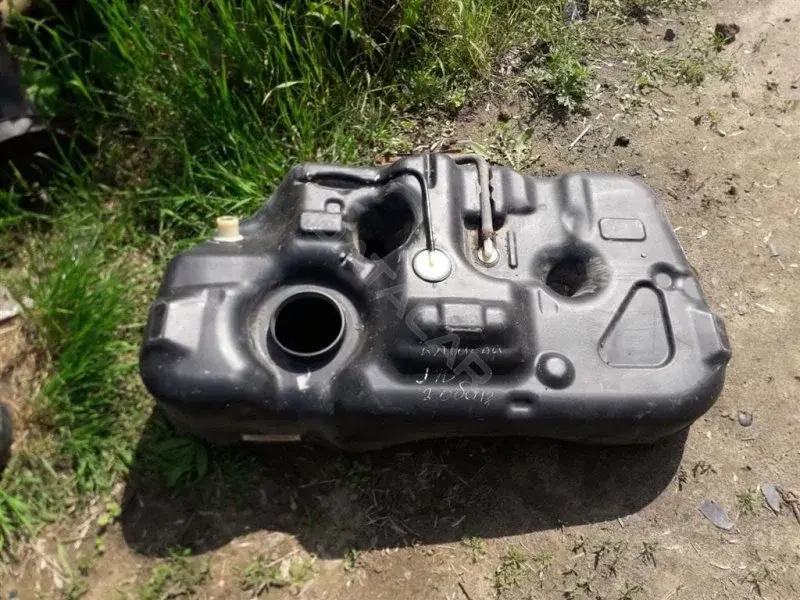 Топливный бак 12782