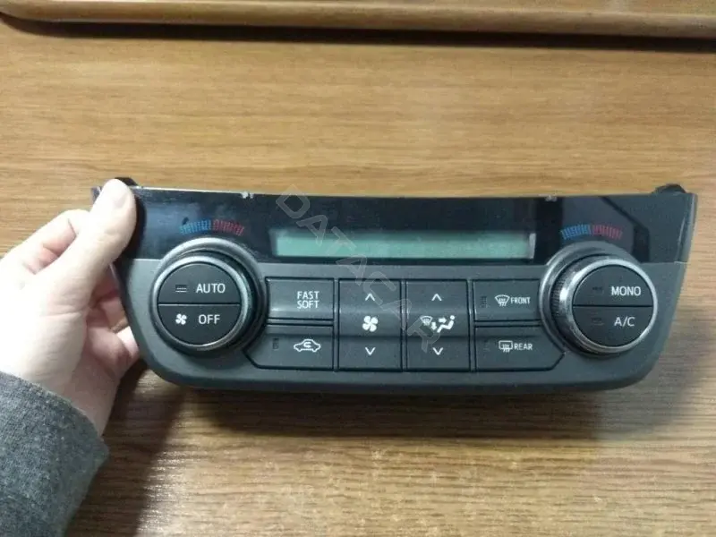 Блок управления климат-контролем 5590042410