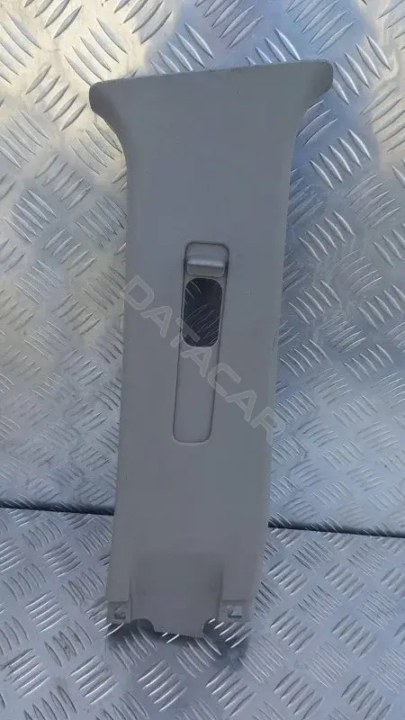 Обшивка стойки центральной 626380K010