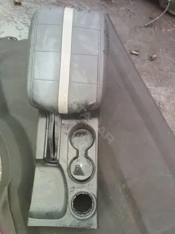 Подлокотник 37207