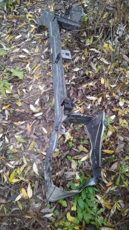 Панель передняя LR022102