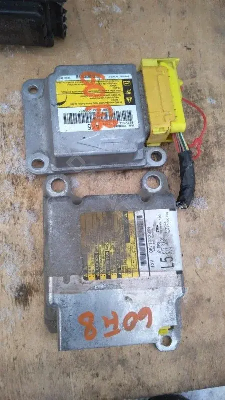 Блок управления подушками безопасности 891700C110