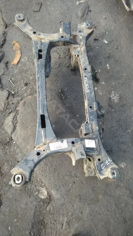 Балка подвески 51600