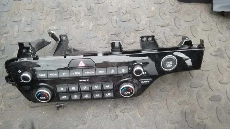 Блок управления климат-контролем 51646