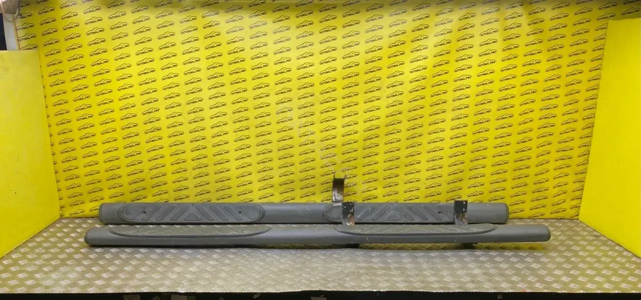 Подножка 96101EB10A