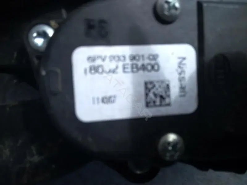 Педаль газа 18002EA000