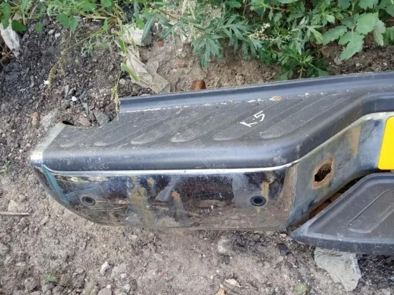 Задний бампер 85022ZP60A