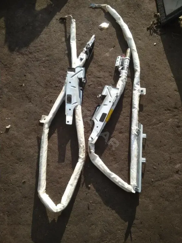 Подушка безопасности LR012490