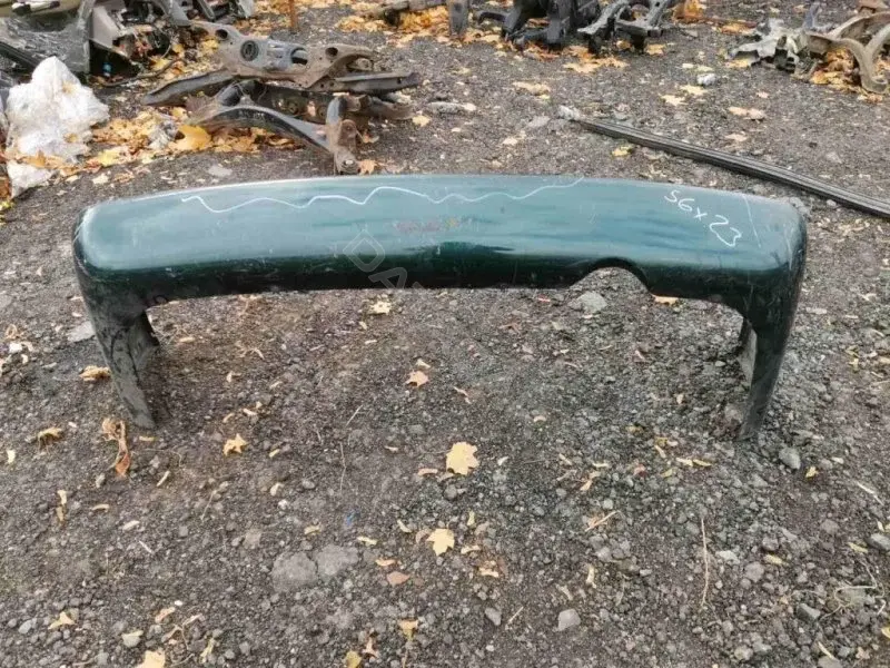Задний бампер 67167