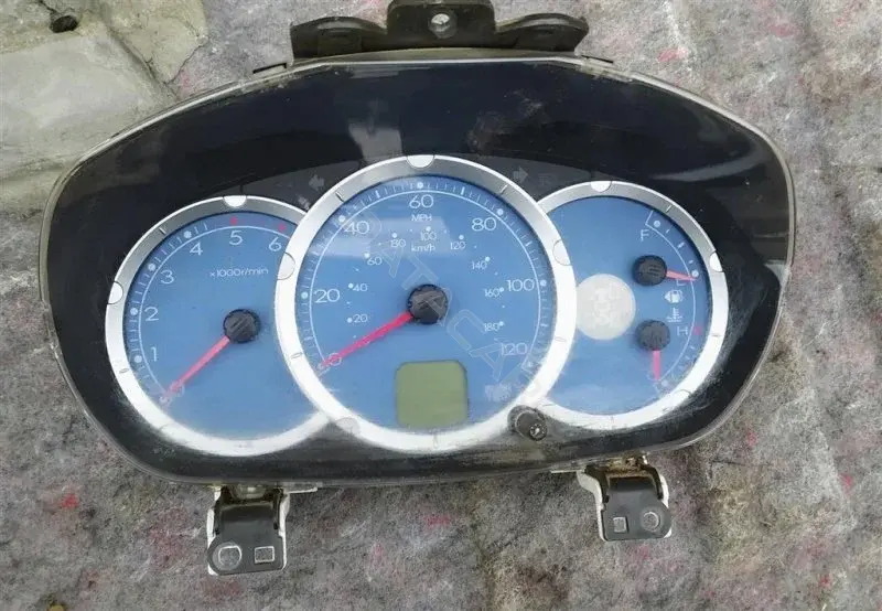 Панель приборов 8100A517