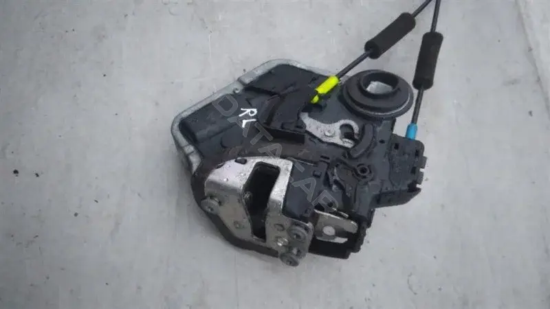 Замок двери 6906012410