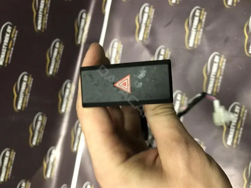 Кнопка аварийки 76603