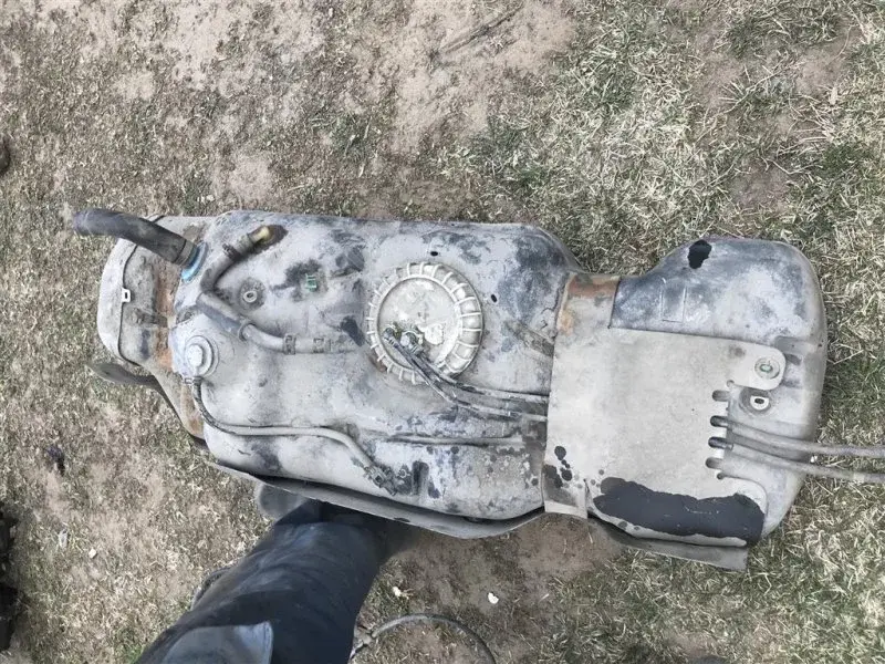 Топливный бак 770010K081