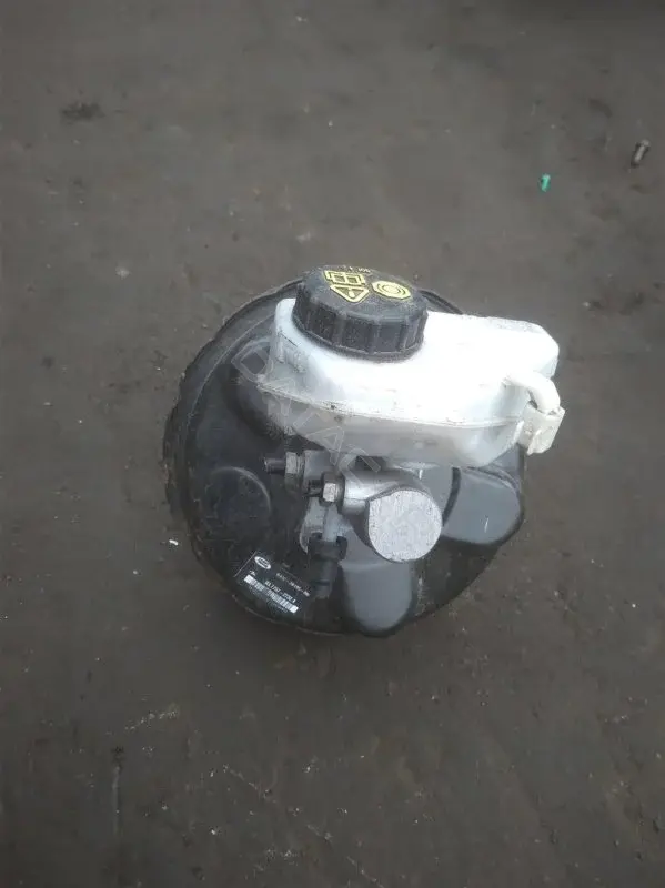 Главный тормозной цилиндр 79714
