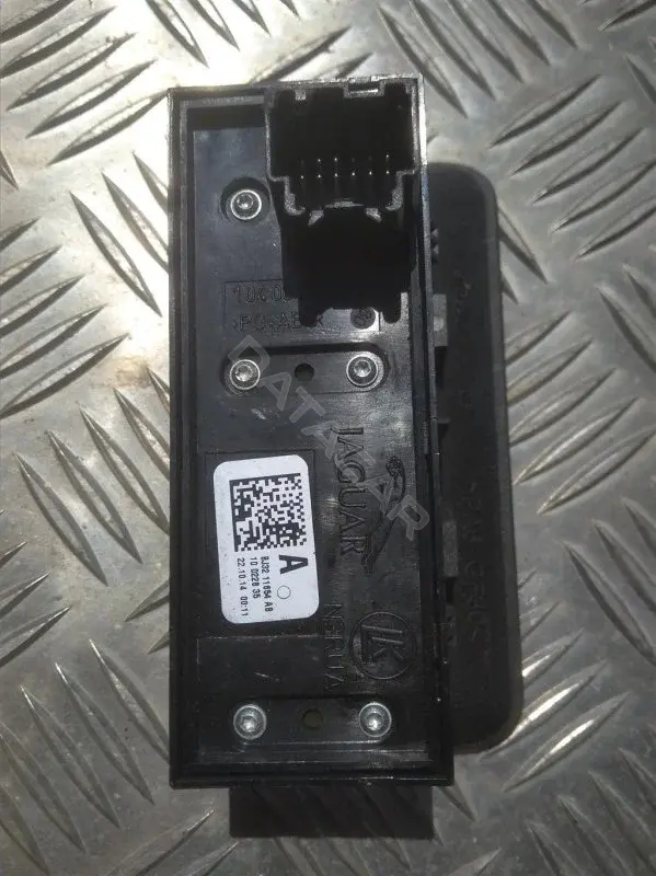 Кнопка крышки багажника BJ3211654AB