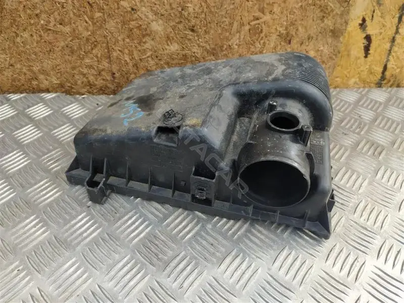 Корпус воздушного фильтра 177050L320