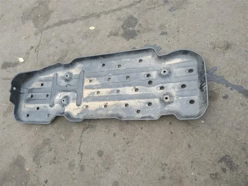 Защита топливного бака 83350