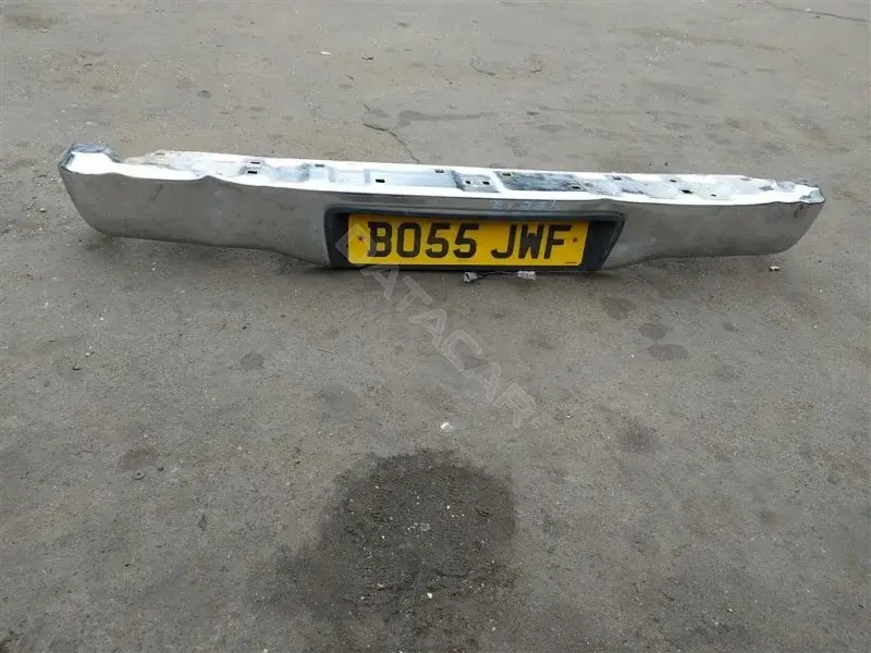 Задний бампер 83569
