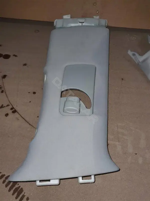 Обшивка стойки центральной 7313530050