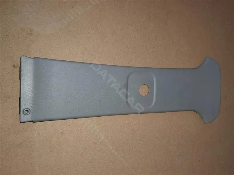Обшивка стойки центральной 86146