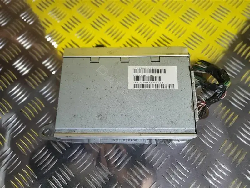 Сабвуфер P05064118AK