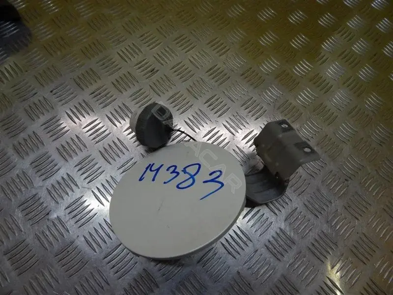 Крышка лючка топливного бака 5940A310
